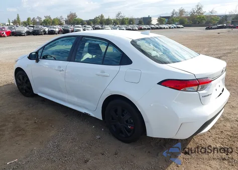 2021 Toyota Corolla Le z USA, uszkodzony, nr VIN 5YFEPMAE5MP242796